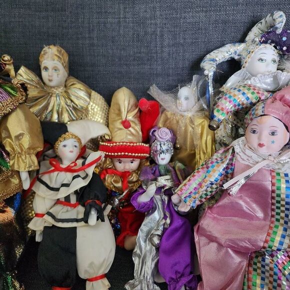 9 various size porcelain dolls - Picture 3 of 9